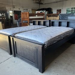 2 Twin Beds and 2 Mattresses