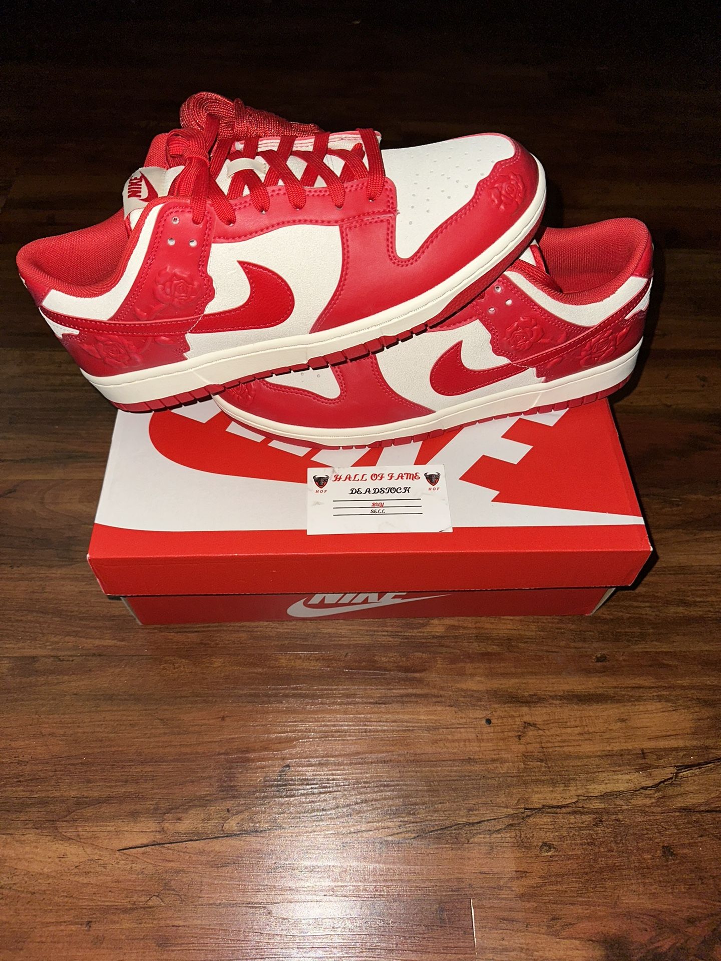 Women’s Nike Dunk Low “Red Roses”