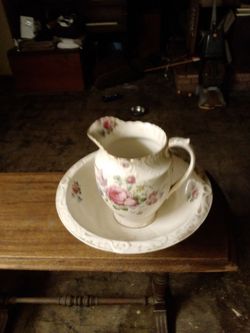 Bowl and picture set