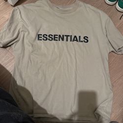 ESSENTIALS TSHIRT
