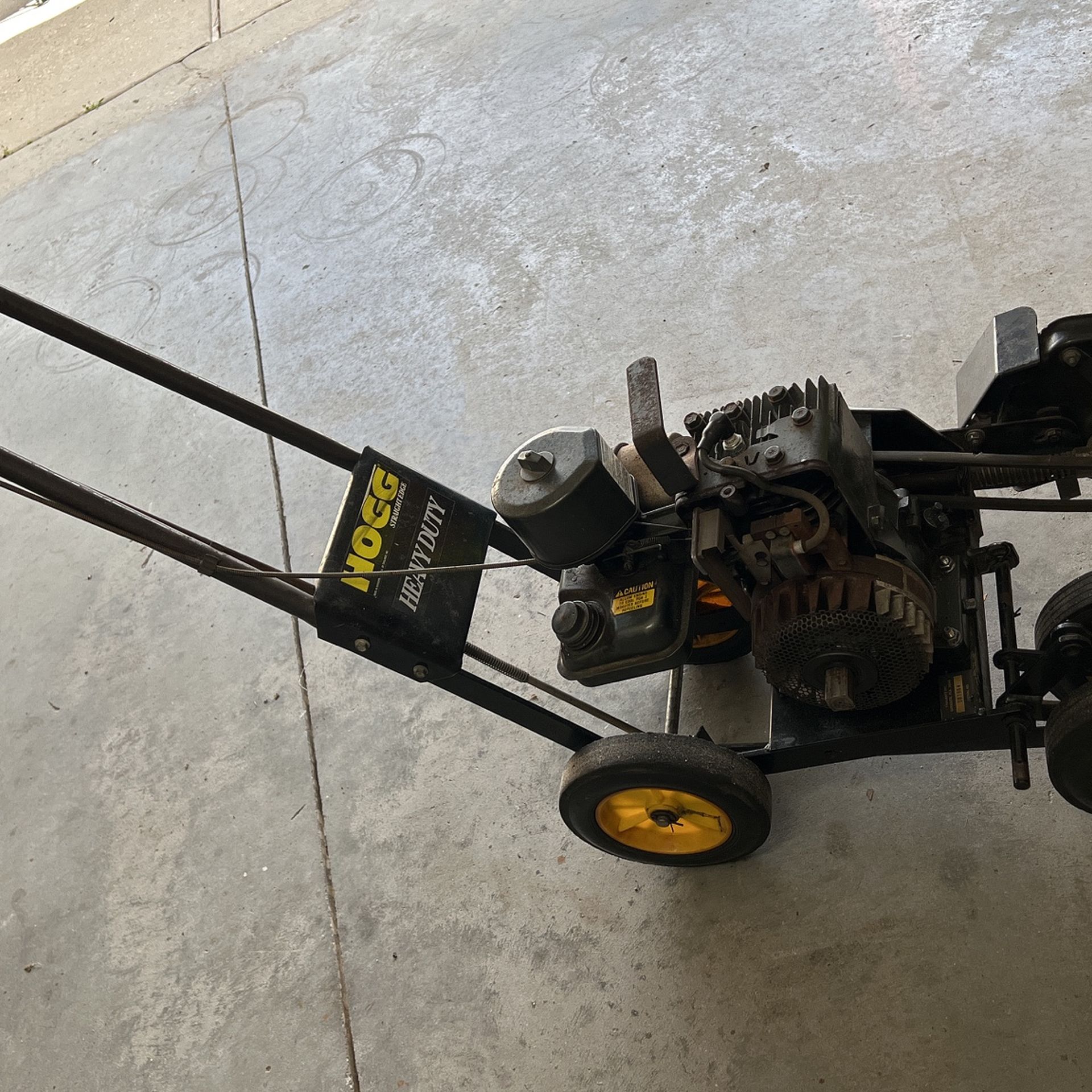 Black and Decker Edge Hog Lawn Edger for Sale in Yelm, WA - OfferUp