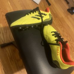 Kid Football/Soccer Cleats 