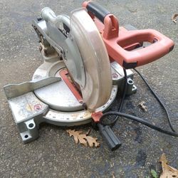 Skilsaw Chop Saw