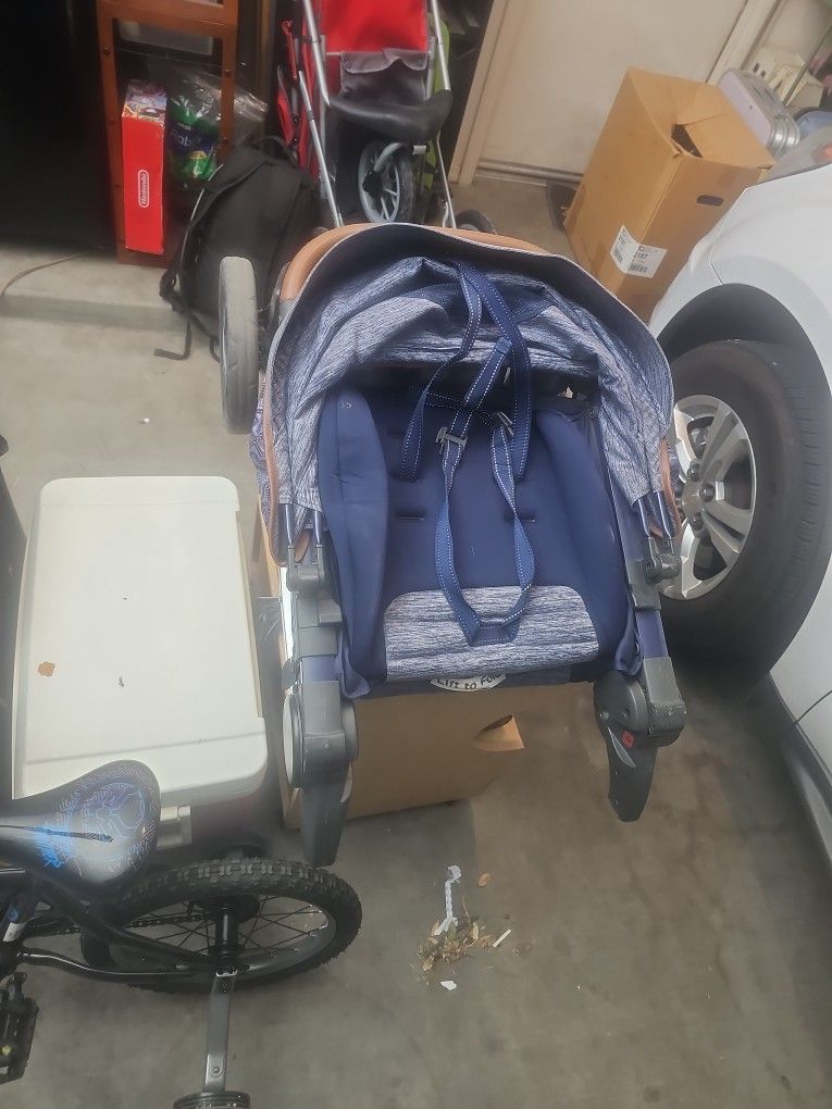 Kids Stroller $25