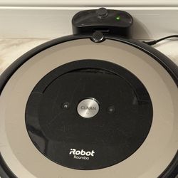 iRobot Roomba Vacuum good condition sale $50