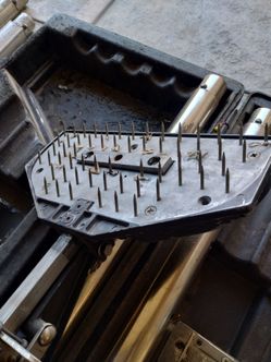 Carpet stretcher