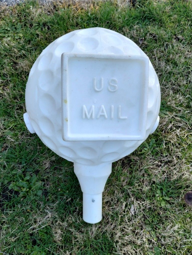 Plastic round white golf ball shaped mailbox/mail box