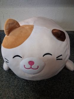 Big plushie cat