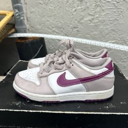 Size Youth 1.5y -Nike Dunk Low Top Sneakers Lace Up Platinum Violet Faux Leather