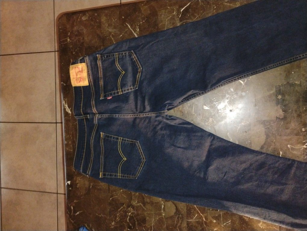 514 Levi  Jeans Size 34 Send Offers