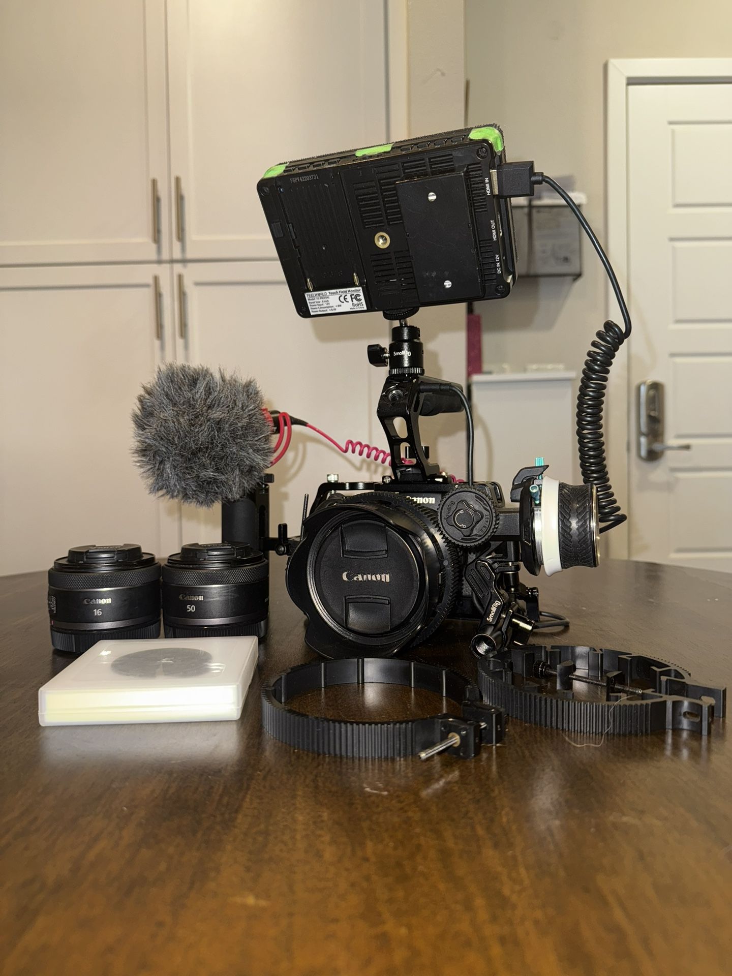 Canon EOS RP Filmmaking Kit