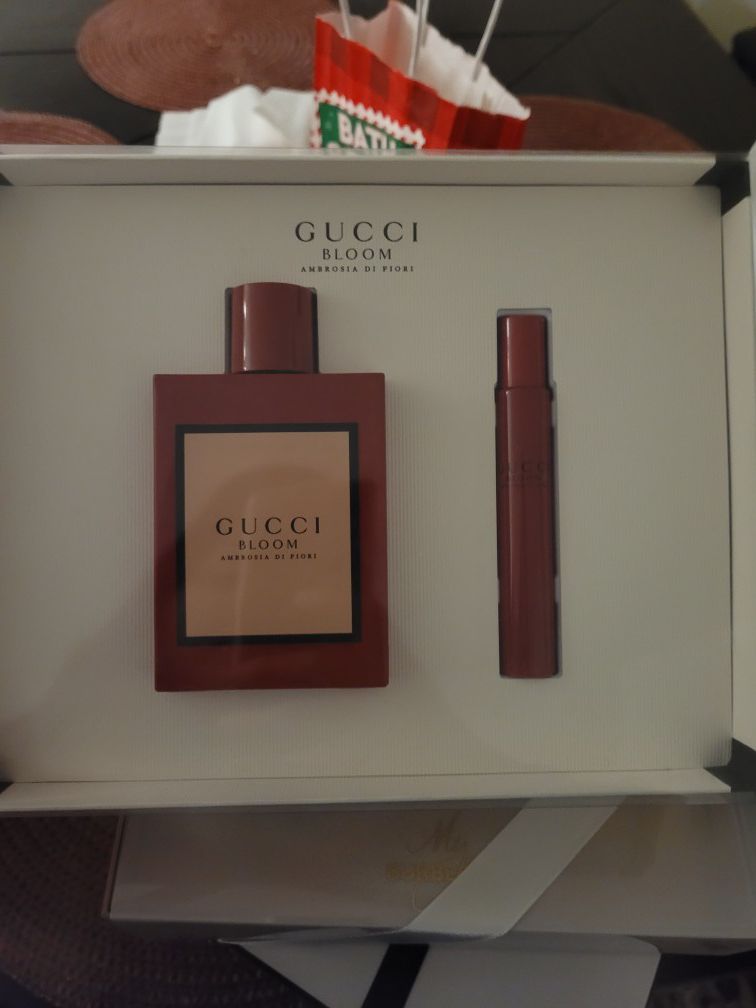 Perfume Sets. Gucci, Chanel & Burberry