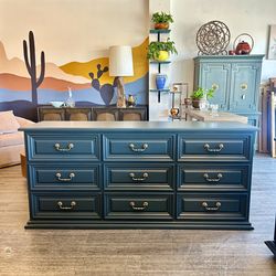 Grey Dresser / 9 Drawers!