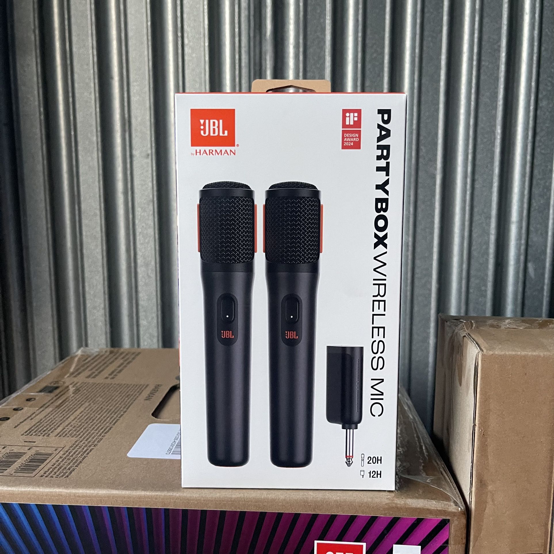 JBL Partybox Wireless Microphones 
