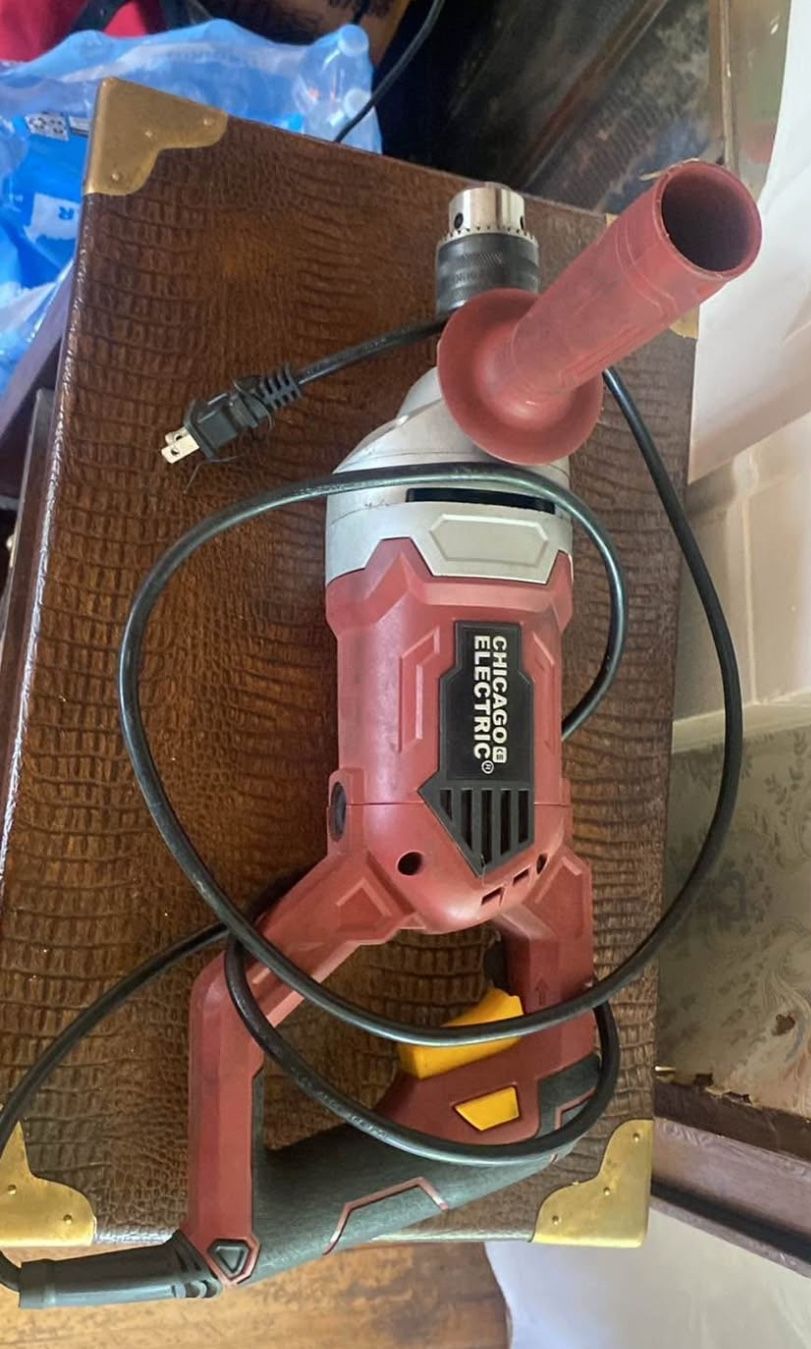 Chicago Electric Heavy-Duty Variable Speed Reversible Drill