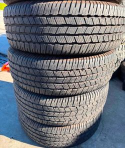 275 70 18 Michelin Tires Con 80% de Vida Las 4