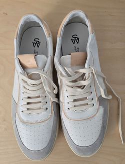 Stuart Weitzman Women's Derby Low Top Leather Sneakers Gray Pink White US 12/ 42