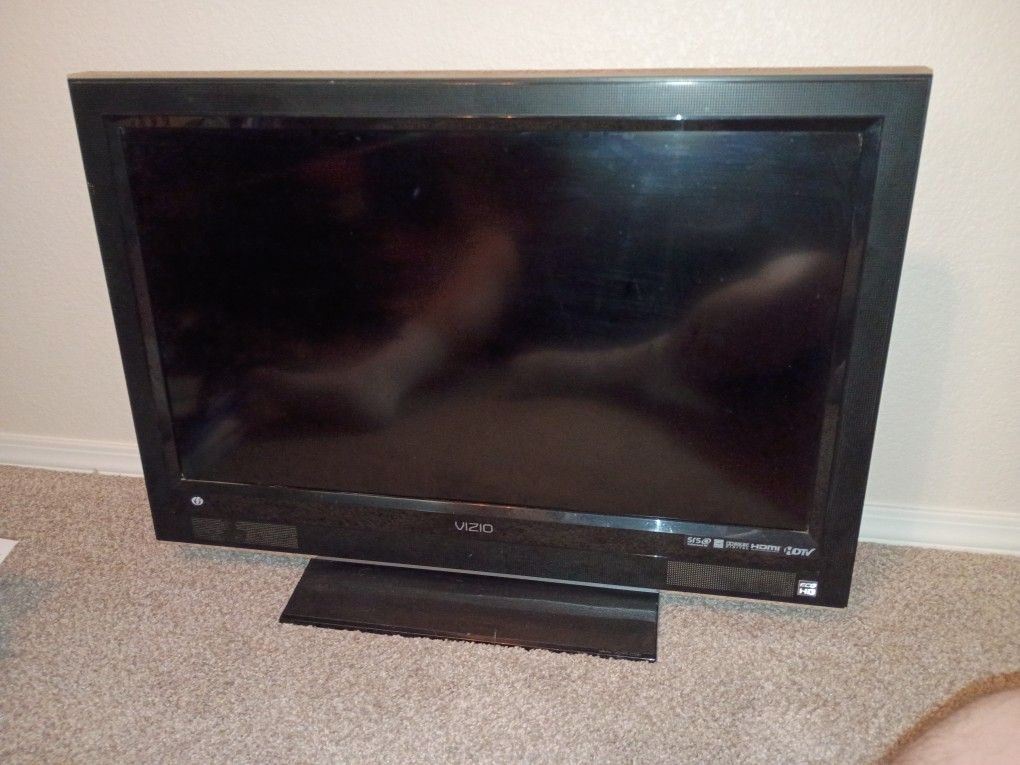40" Vizio TV