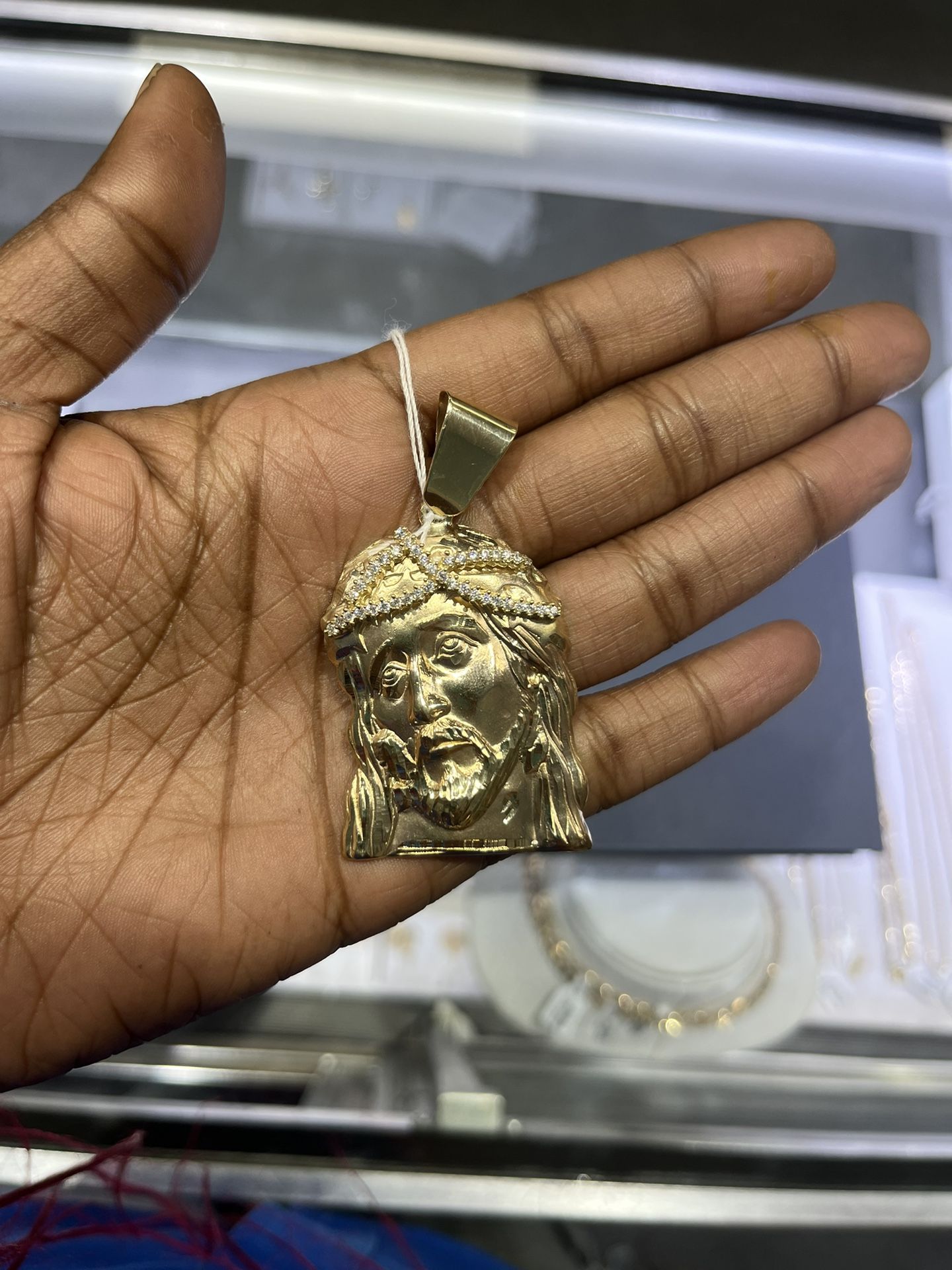 10kt Yellow Gold CZ Jesus Pendant 16.40 Grams