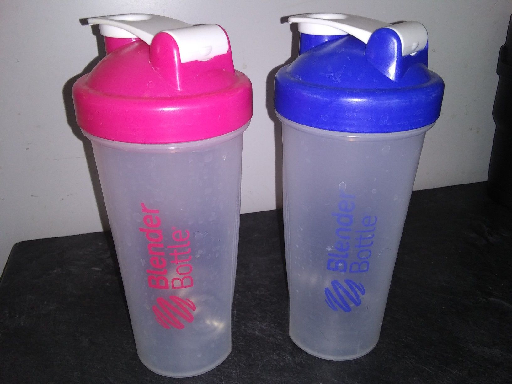 Large Blender Bottles *Classic Shaker Bottles 1 Pink and 1 Blue* ($3 each)