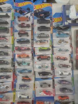 Yardsale- $1 Hotwheels, POKÉMON, TOOLS
