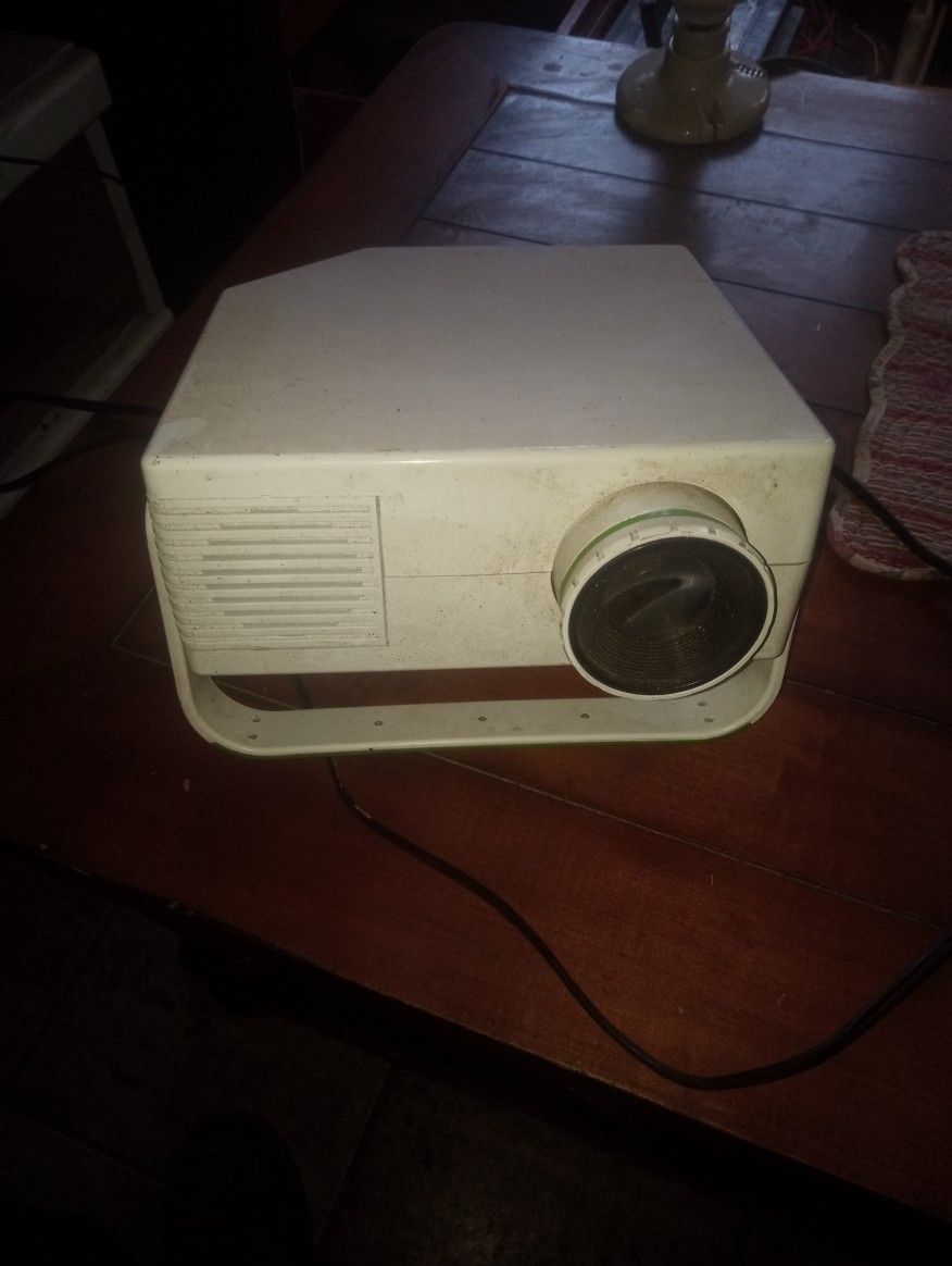 Generic Projector 20$ Obo