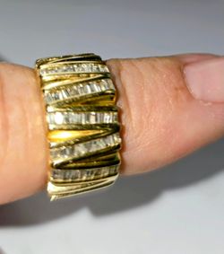 1 4 k ring w/ diamonds