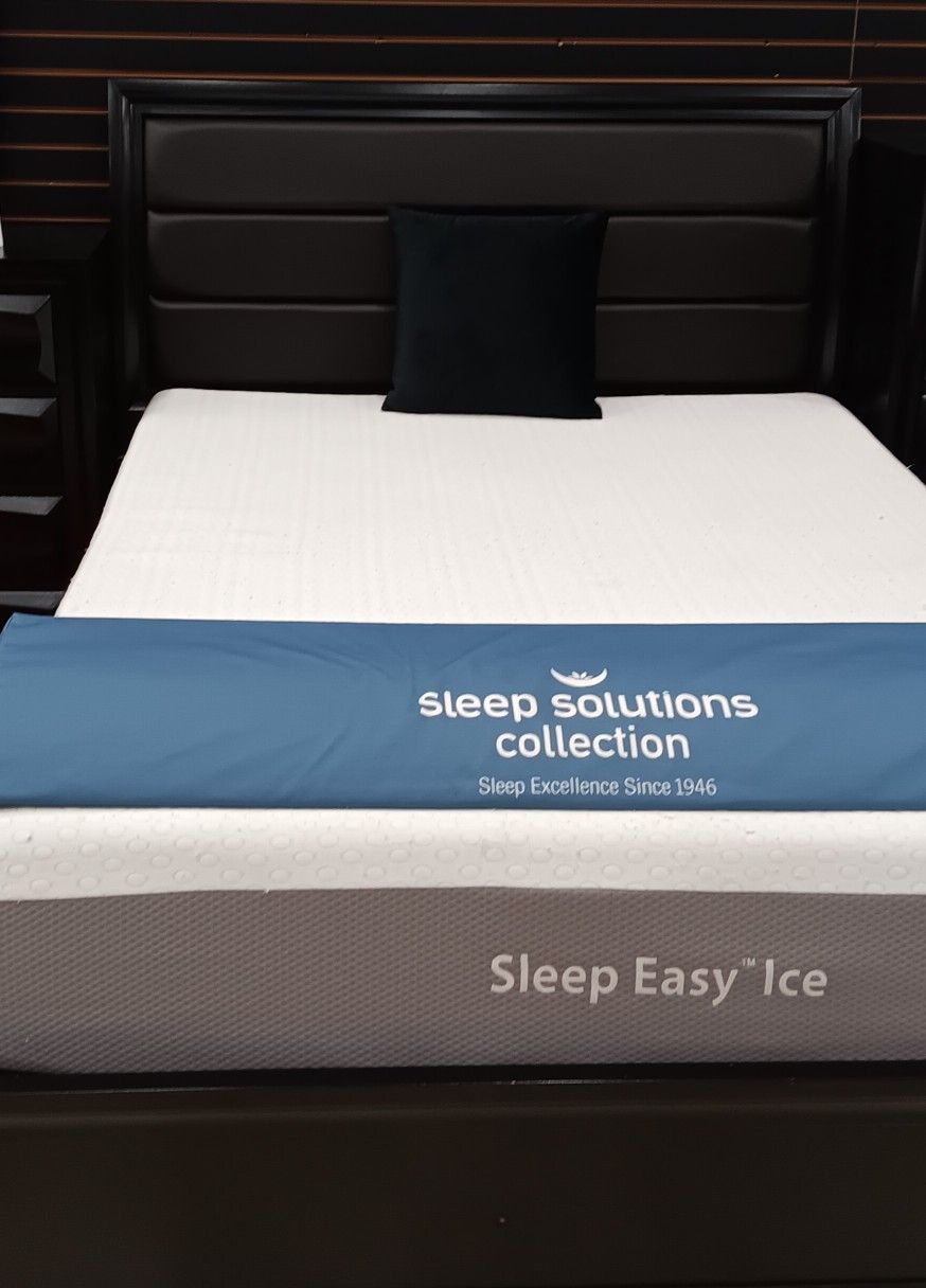 *Weekly Feature*---Monte Carlo Stunning King Bed Frames---Now $299---Delivery Available👍