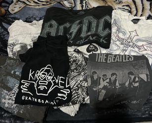 Skater shirts/y2k graphic tees