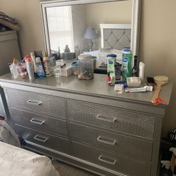 Bedroom & Living Room Set 