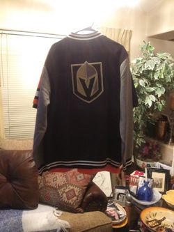 LAS VEGAS GOLDEN KNIGHT'S NHL 🏒 HOCKEY SPORTS JACKET BUTTON UP PT'S TAVERN RELEASE ONLY AUTHENTIC SPORTS TEK XL A MUST HAVE FOR ANY HOCKEY FAN BRAND