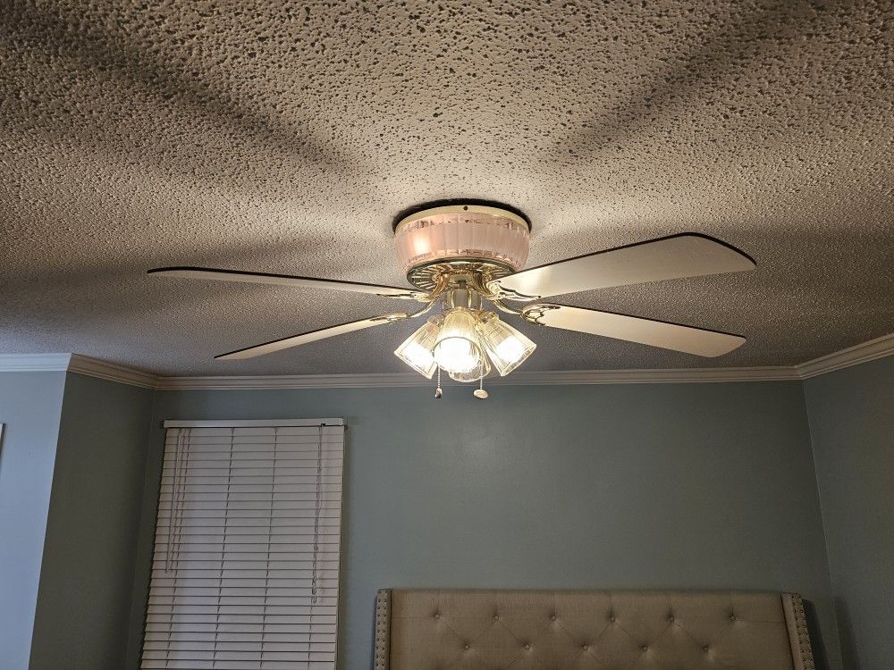 Ceiling Fan  With Dim And Bright Lights