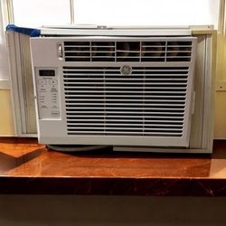 Window AC Unit