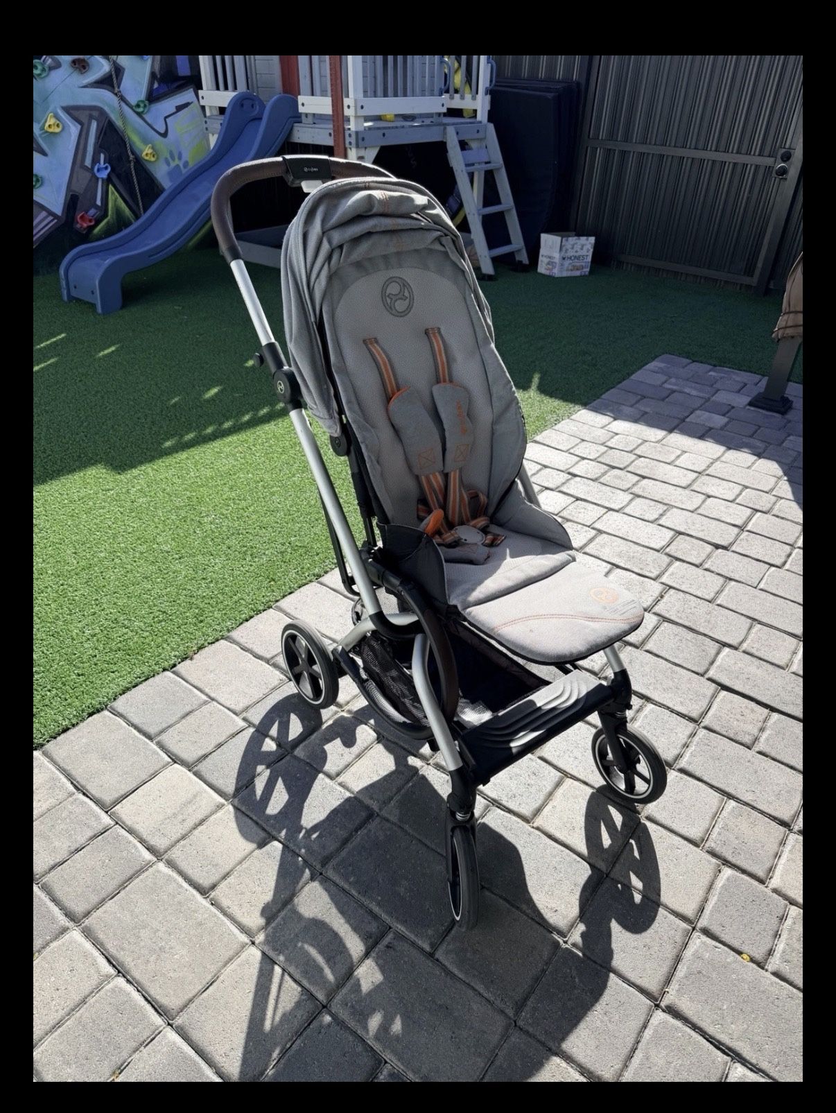 Cybex EEzy Twist stroller