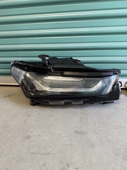 Chevy traverse 2022- 2024 headlight