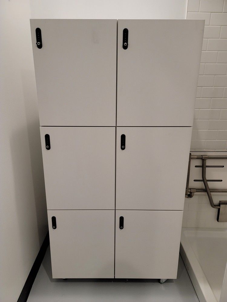 COMBO GYM OR OFFICE LOCKERS