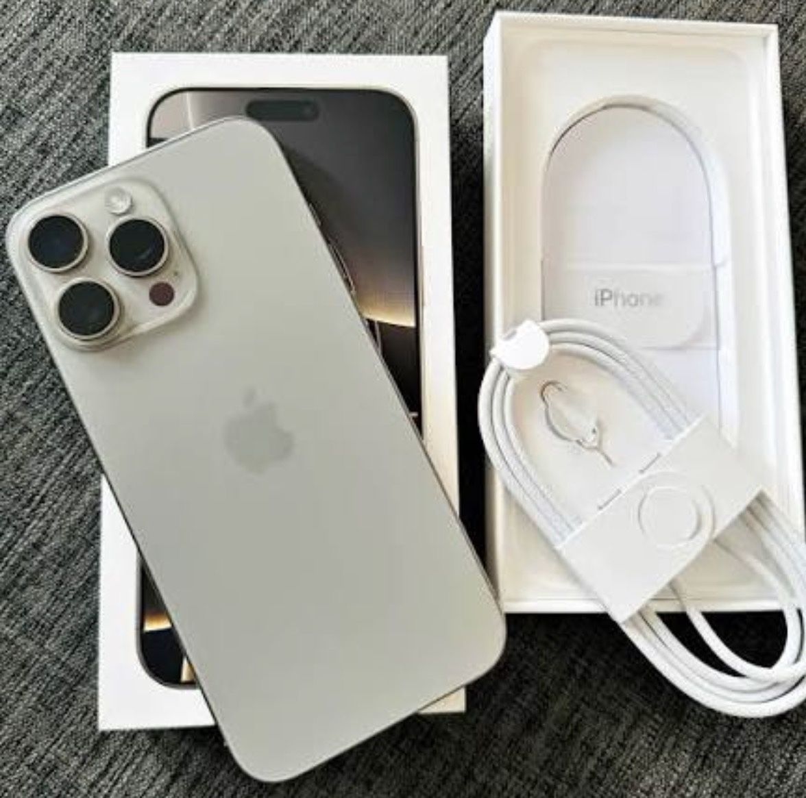 Iphone 16 Pro 256gb Unlocked Free applecare Plus Natural Titanium