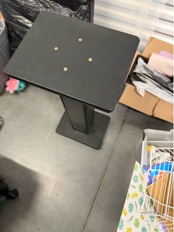 Speaker Stand