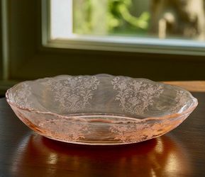 VINTAGE PINK DEPRESSION GLASS DISH
