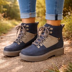NEW Teva Midform Suede Patchwork Boot, Navy/Tan, Women’s Sz 6.5