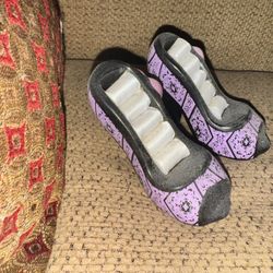Ring Holder High Heel Shoes 