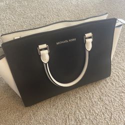 Michael Kors Handbag…
