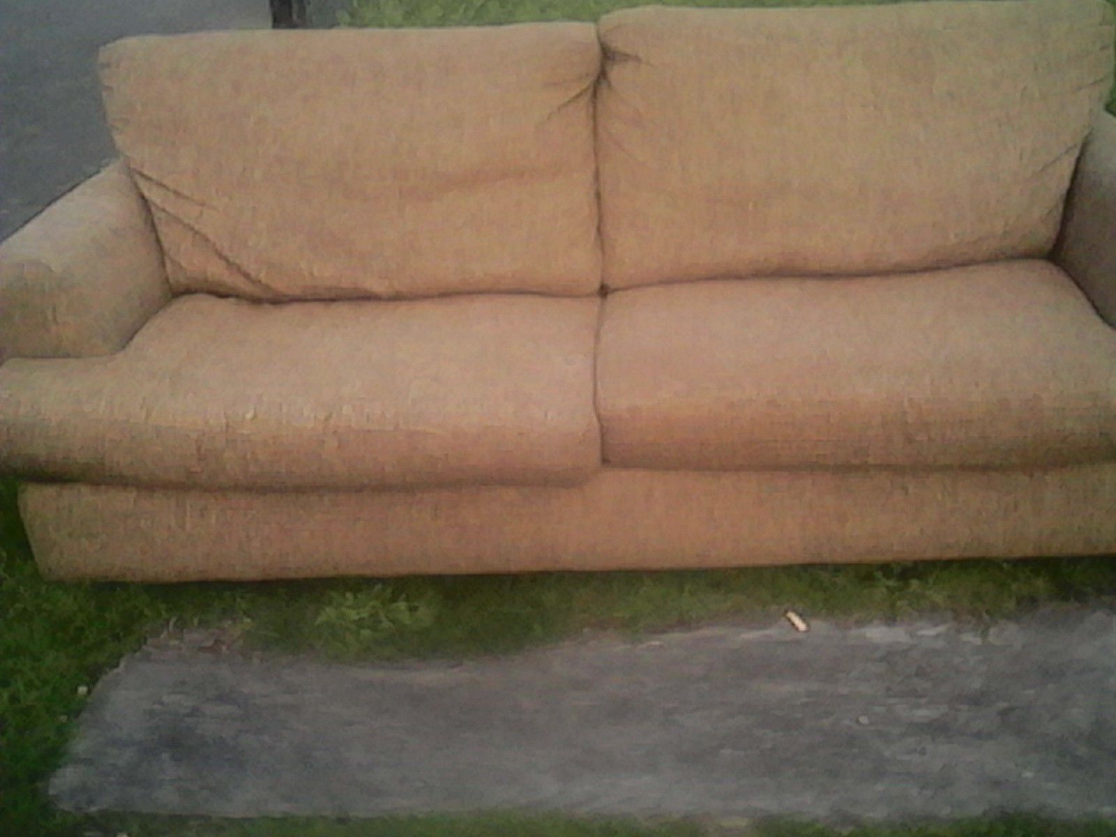 FREE retro couch......don't see any rips or tears....alley location behind 1006 West Market Street Aberdeen....come and get it!