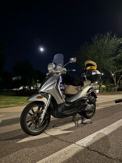 2009 Piaggio BV 250