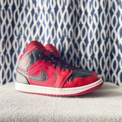 Jordan 1 ‘Reverse Bred’  (men size: 11)