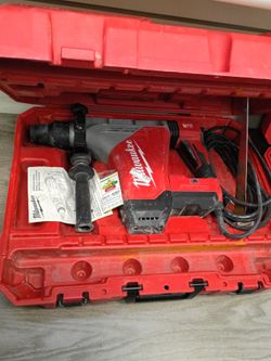 Milwaukee Rotary Hammer Drill with Case