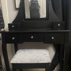 Black Makeup Vanity With Chair