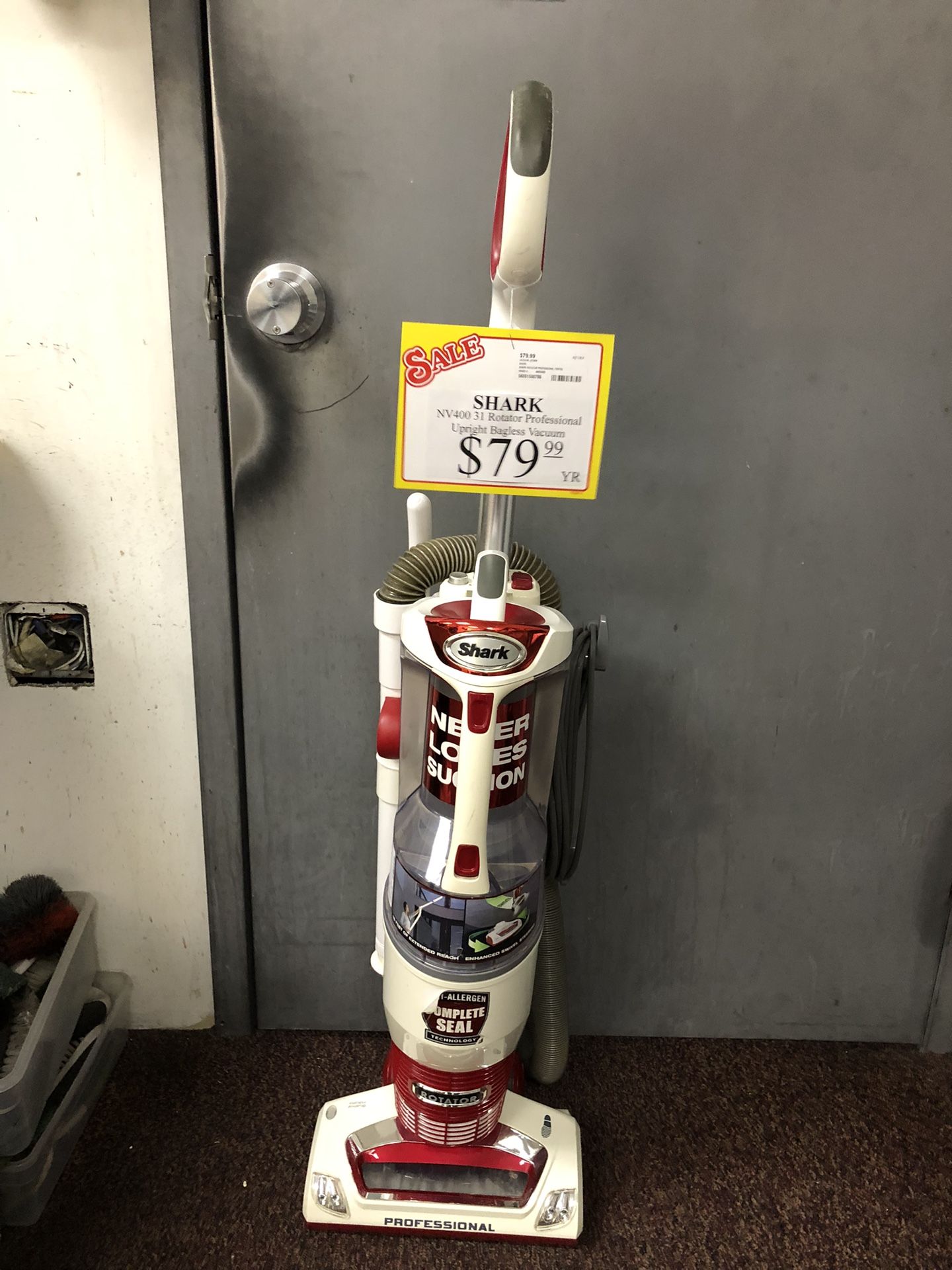 96091 Shark NV400 31 Rotator Professional Upright Bagless Vacuum 500786