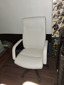 Desk or Gaming Chair on wheels, high back