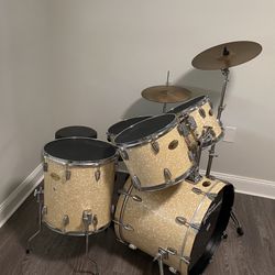 Grove Percussion 5 Peace drum Set With Training Pads 